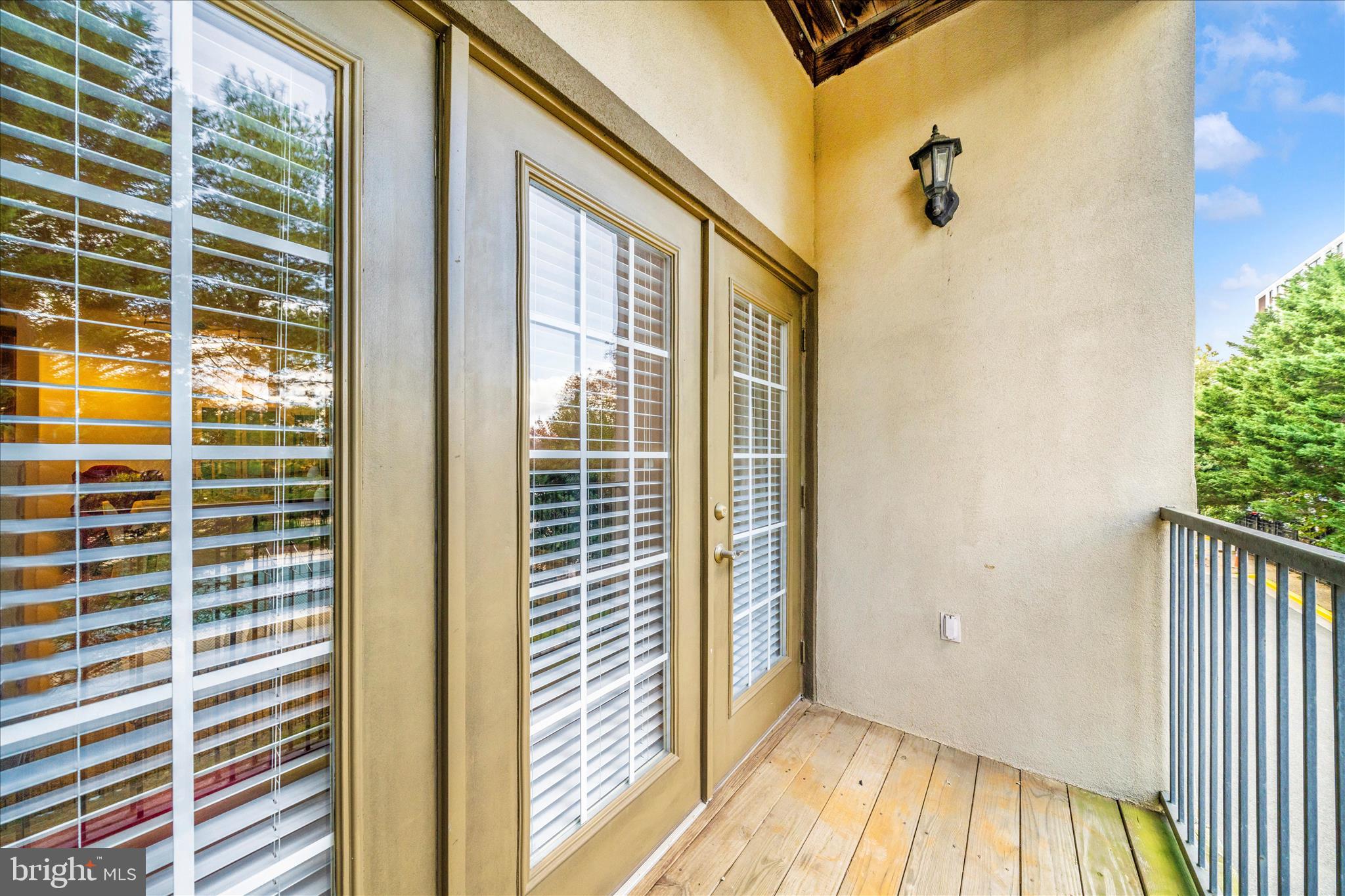 WHITE FLINT STATION - Residential