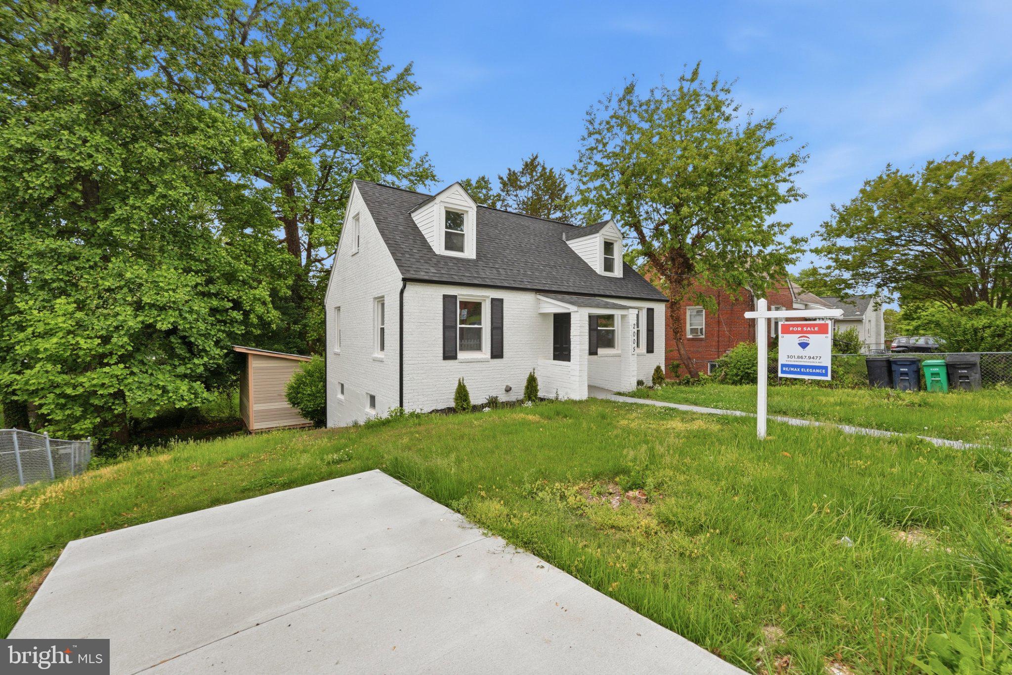HILLSBOROUGH - Residential
