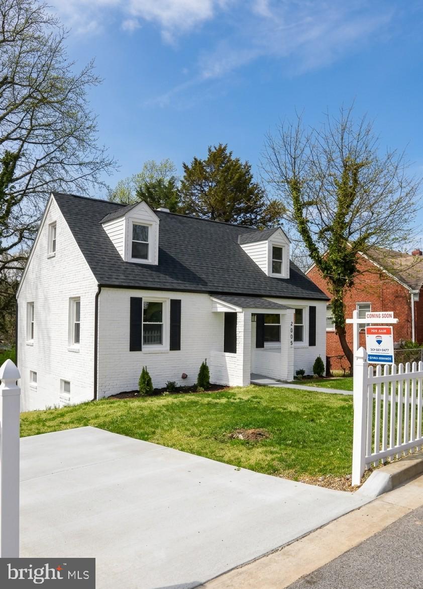 HILLSBOROUGH - Residential