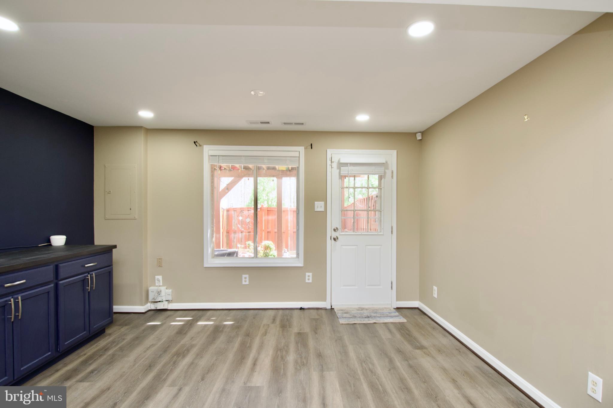 NEWINGTON HEIGHTS - Residential Lease