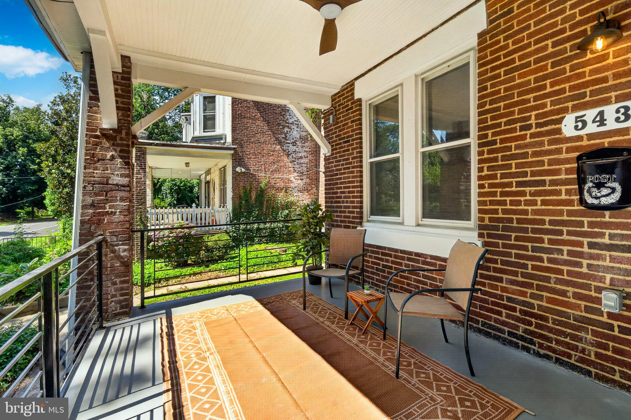 543 E LOCUST AVENUE