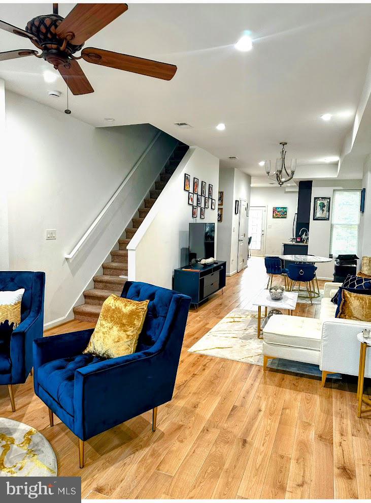 1529 N BOND STREET