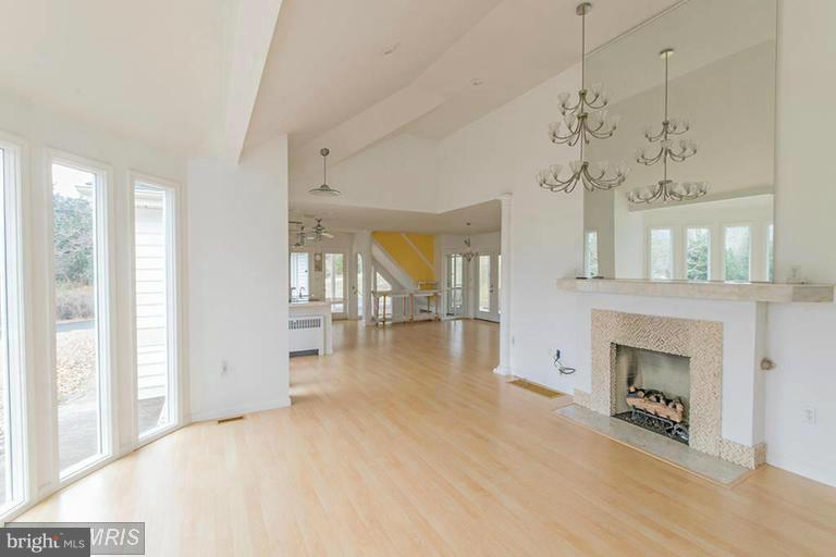 TOM HALL PLACE - Residential Lease