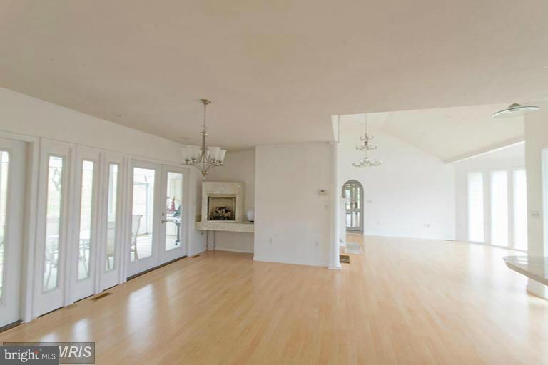 TOM HALL PLACE - Residential Lease