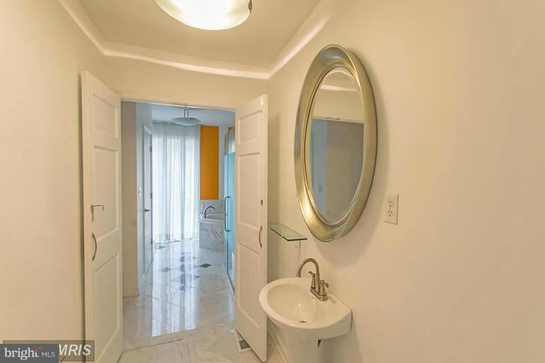 TOM HALL PLACE - Residential Lease