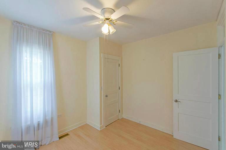 TOM HALL PLACE - Residential Lease