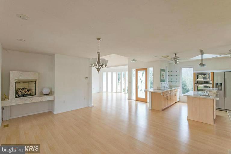 TOM HALL PLACE - Residential Lease