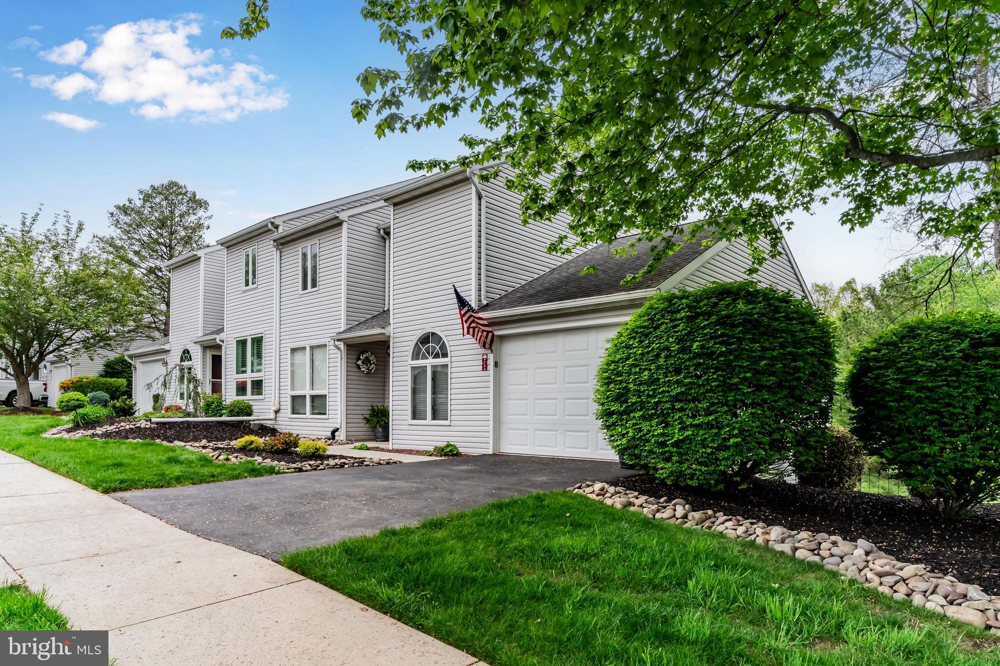 BEACON HILL VILLAGE - Residential