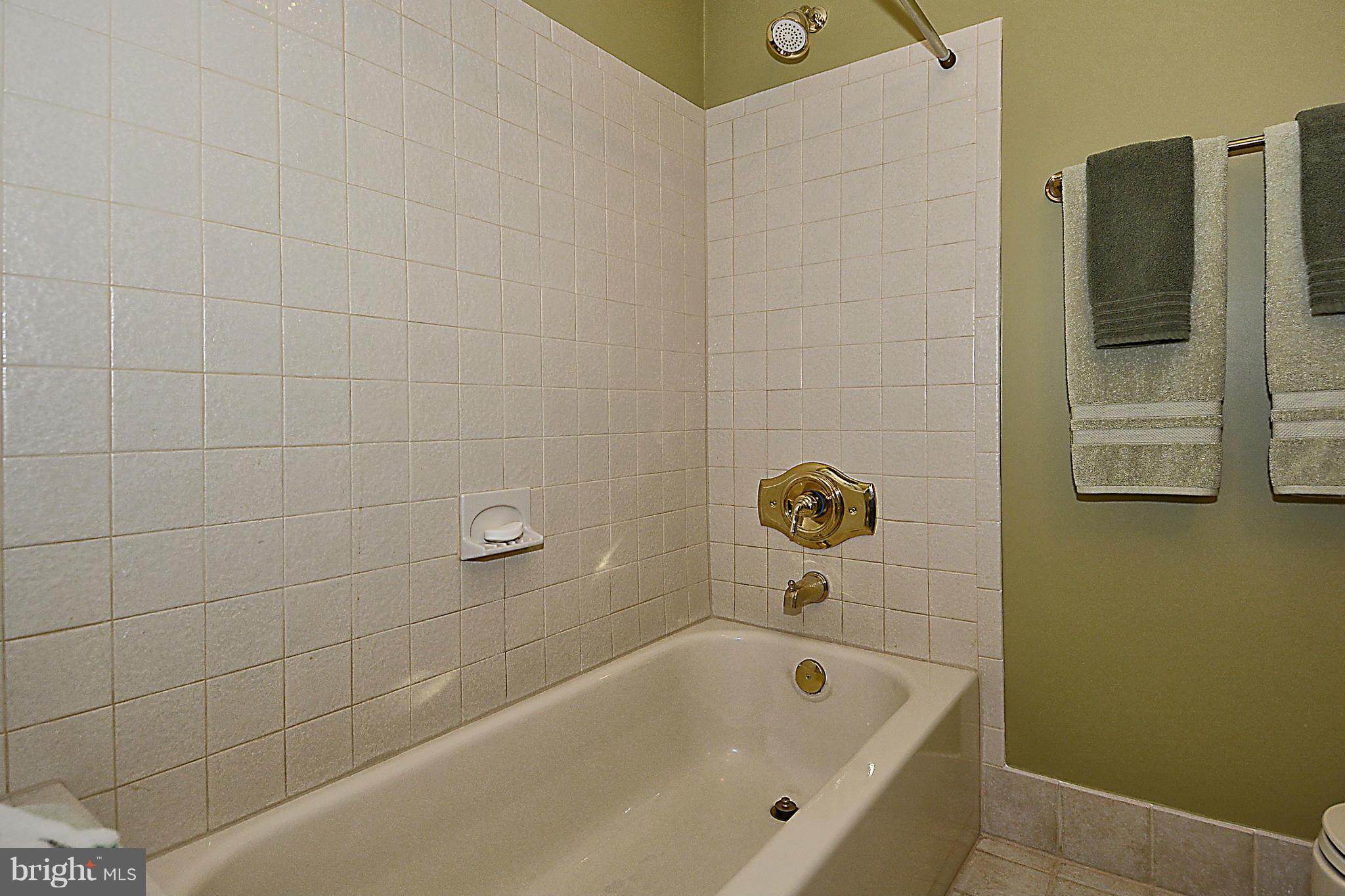 DEEPWOOD - Residential