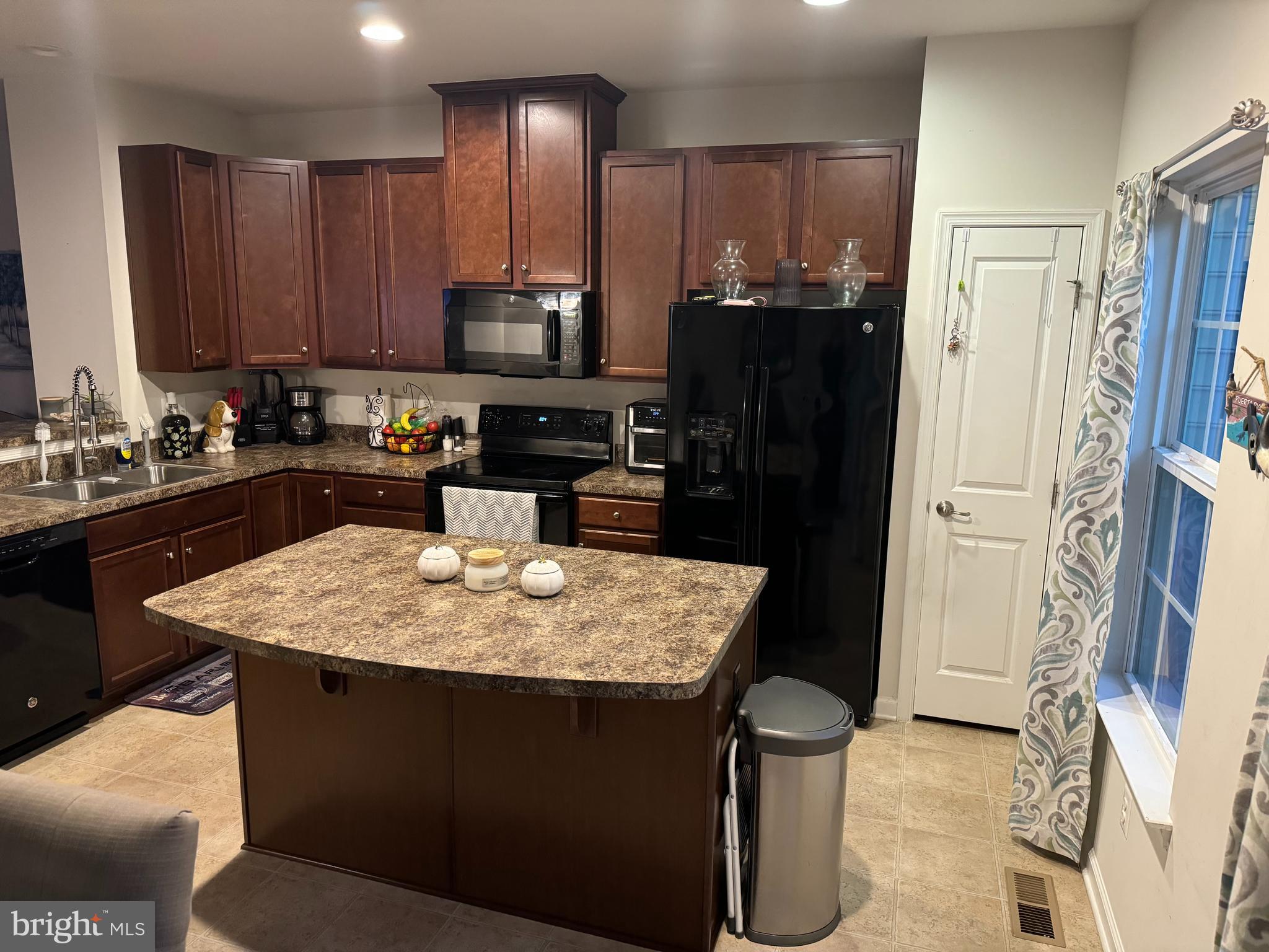 WAVERLY STATION - Residential