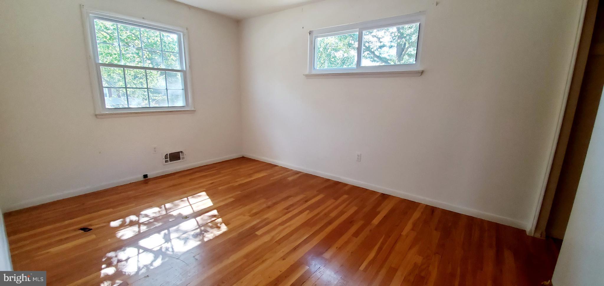 BEL PRE WOODS - Residential