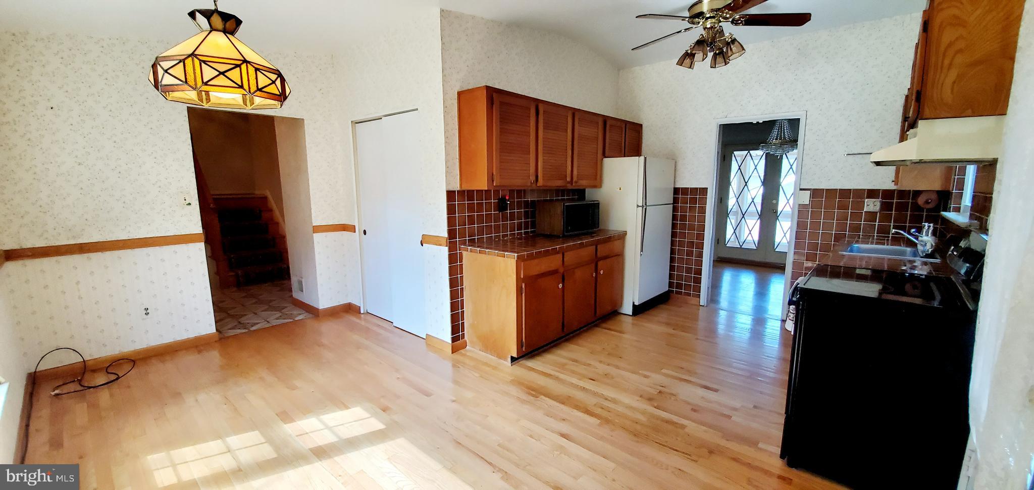 BEL PRE WOODS - Residential