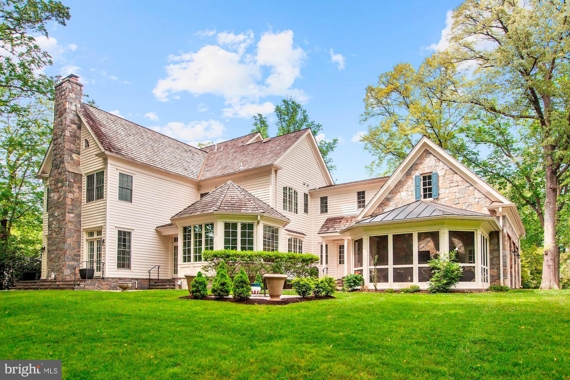 POTOMAC OUTSIDE - Residential