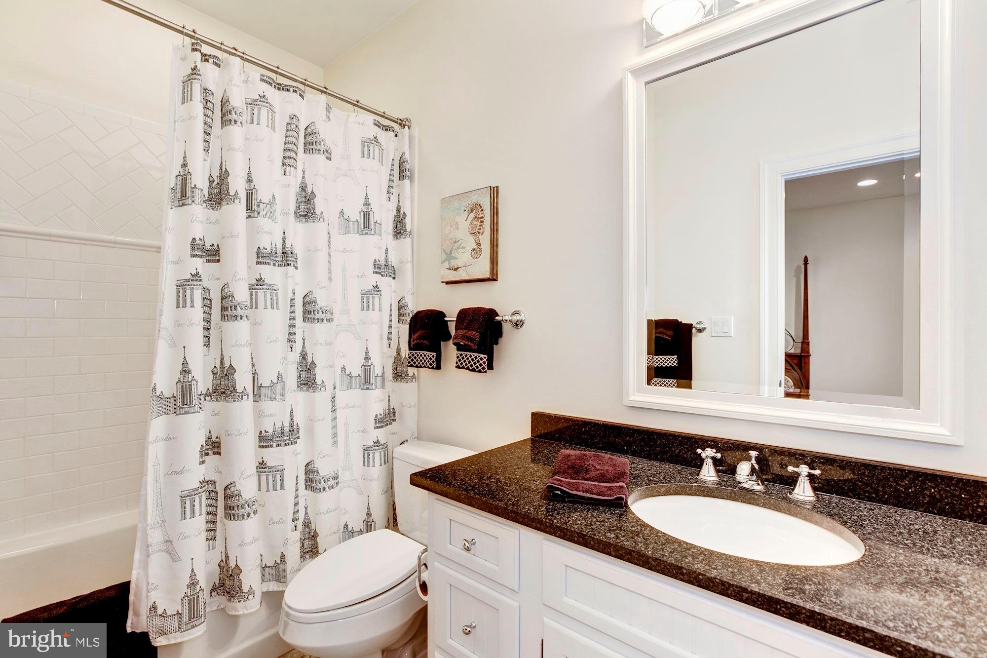 POTOMAC OUTSIDE - Residential