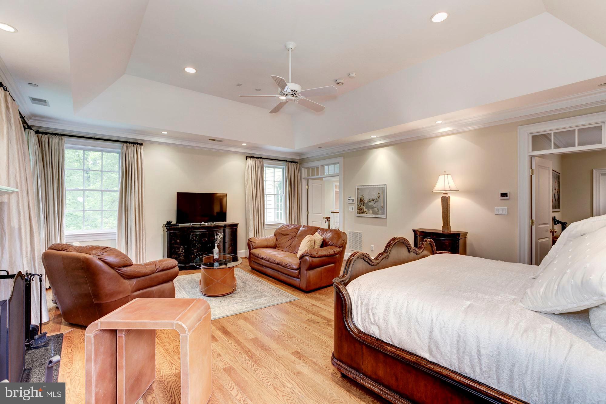 POTOMAC OUTSIDE - Residential