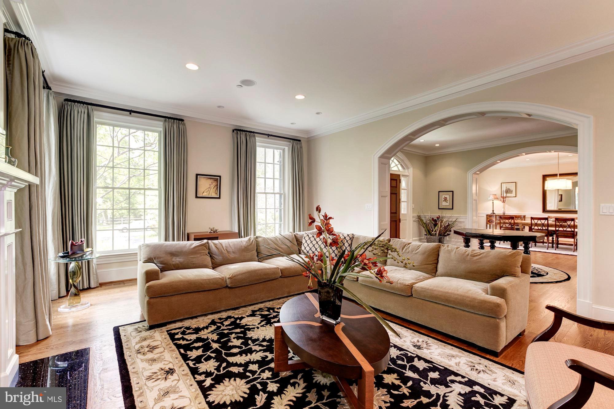 POTOMAC OUTSIDE - Residential