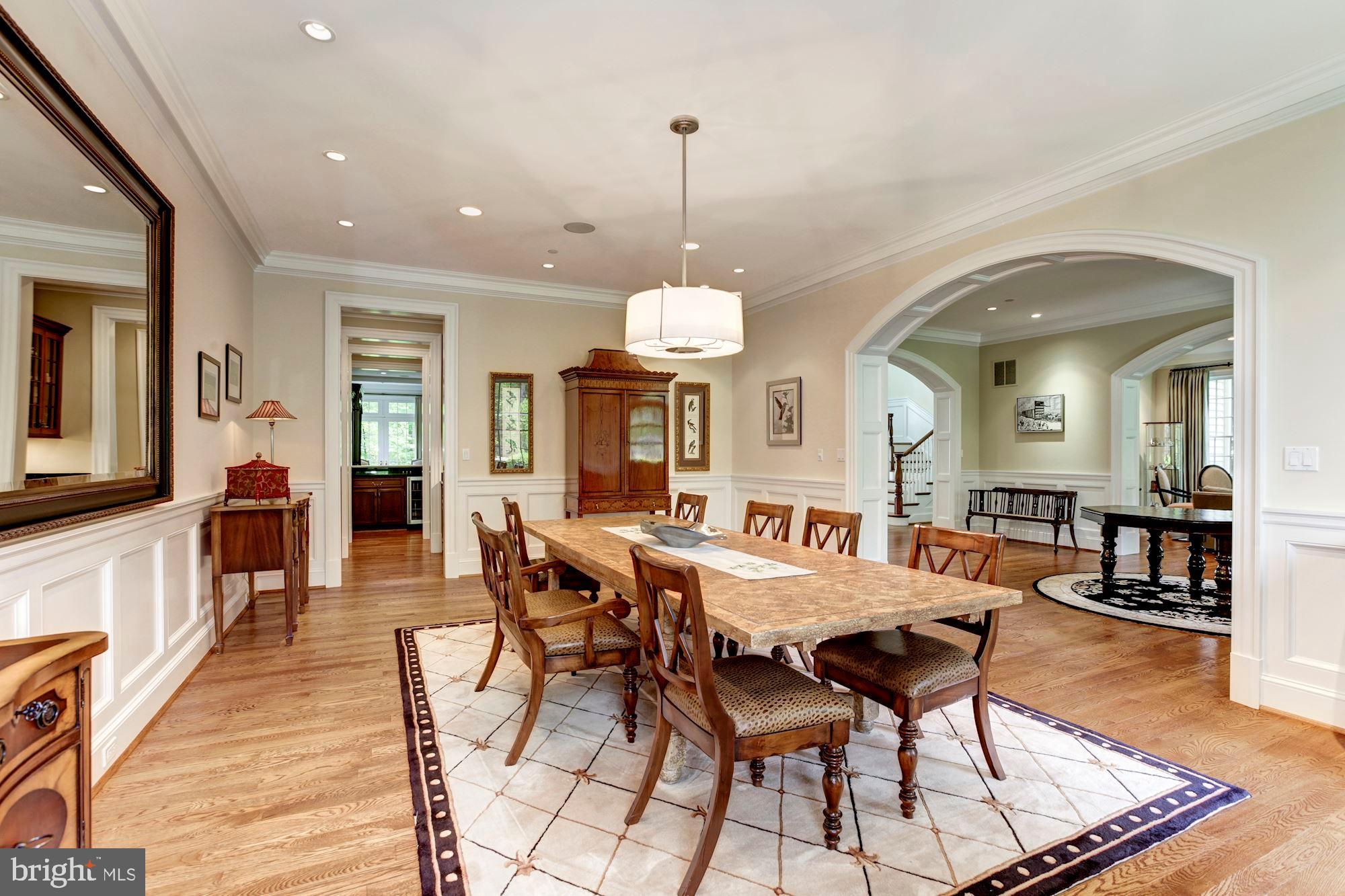 POTOMAC OUTSIDE - Residential