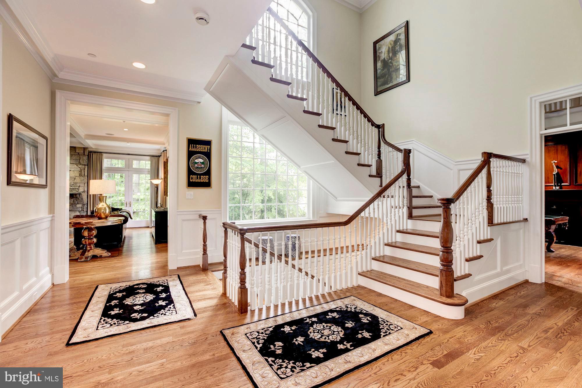 POTOMAC OUTSIDE - Residential