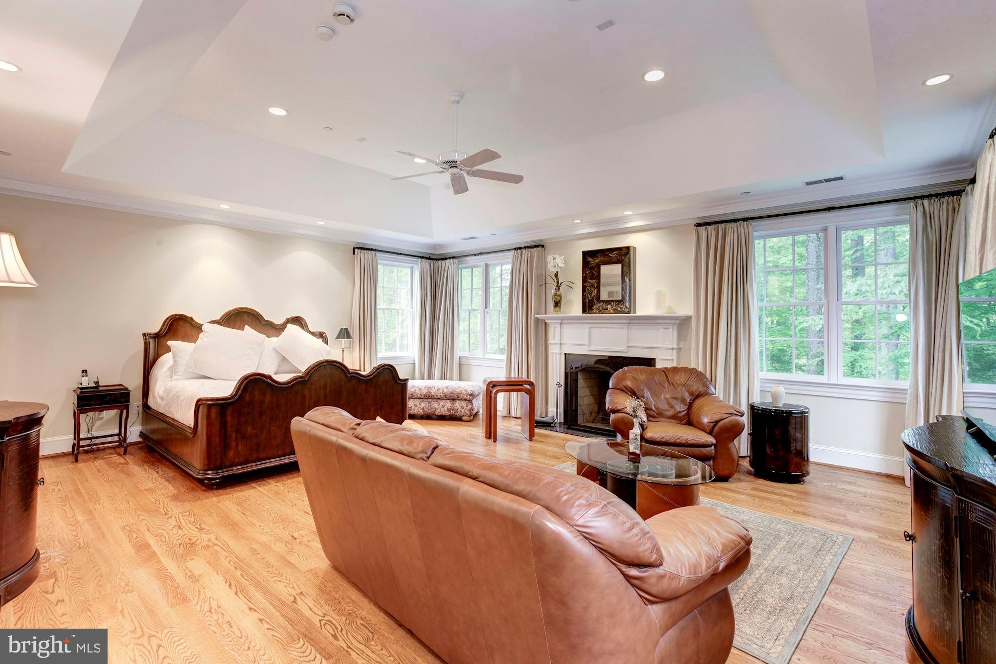 POTOMAC OUTSIDE - Residential