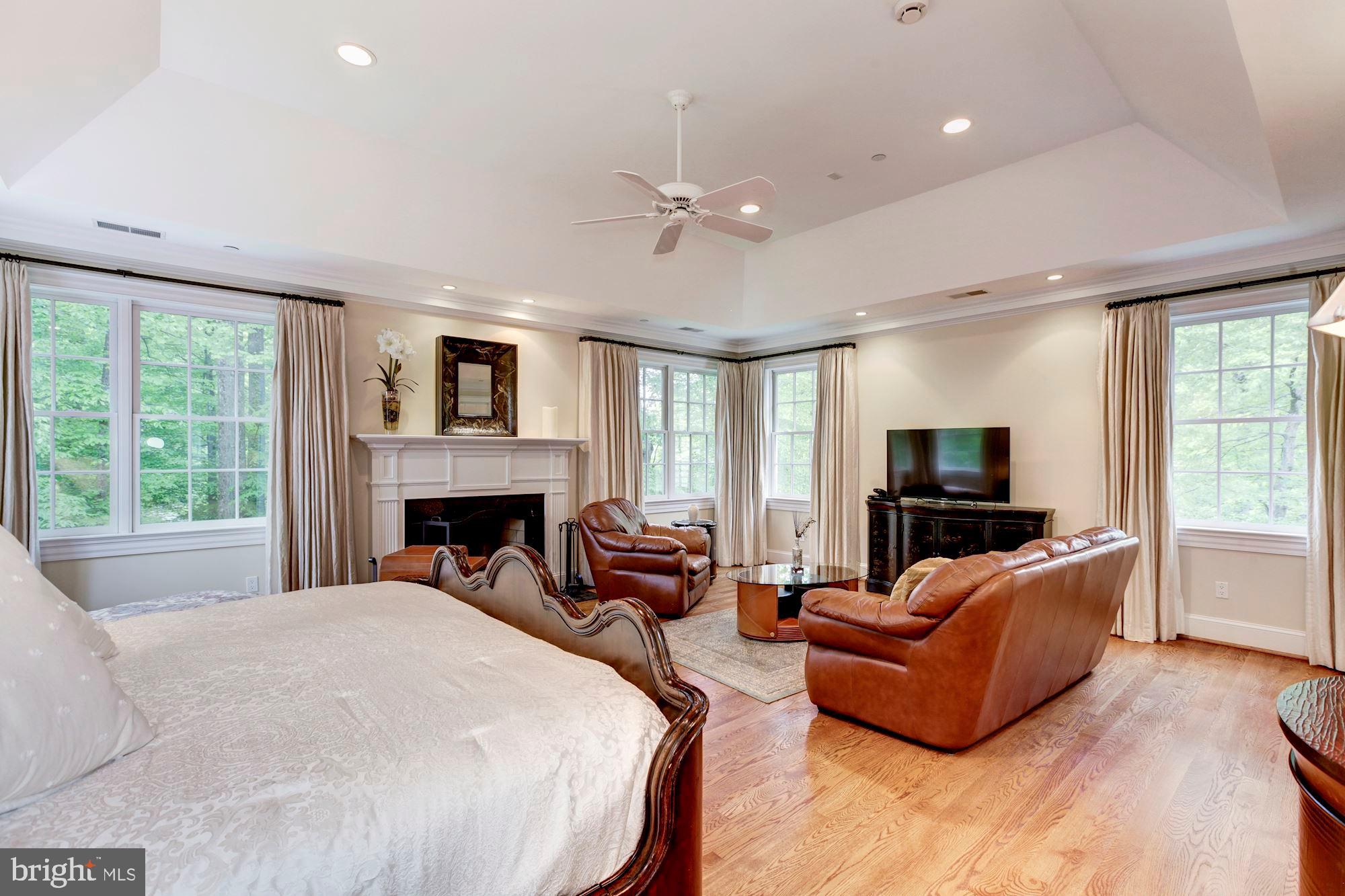 POTOMAC OUTSIDE - Residential