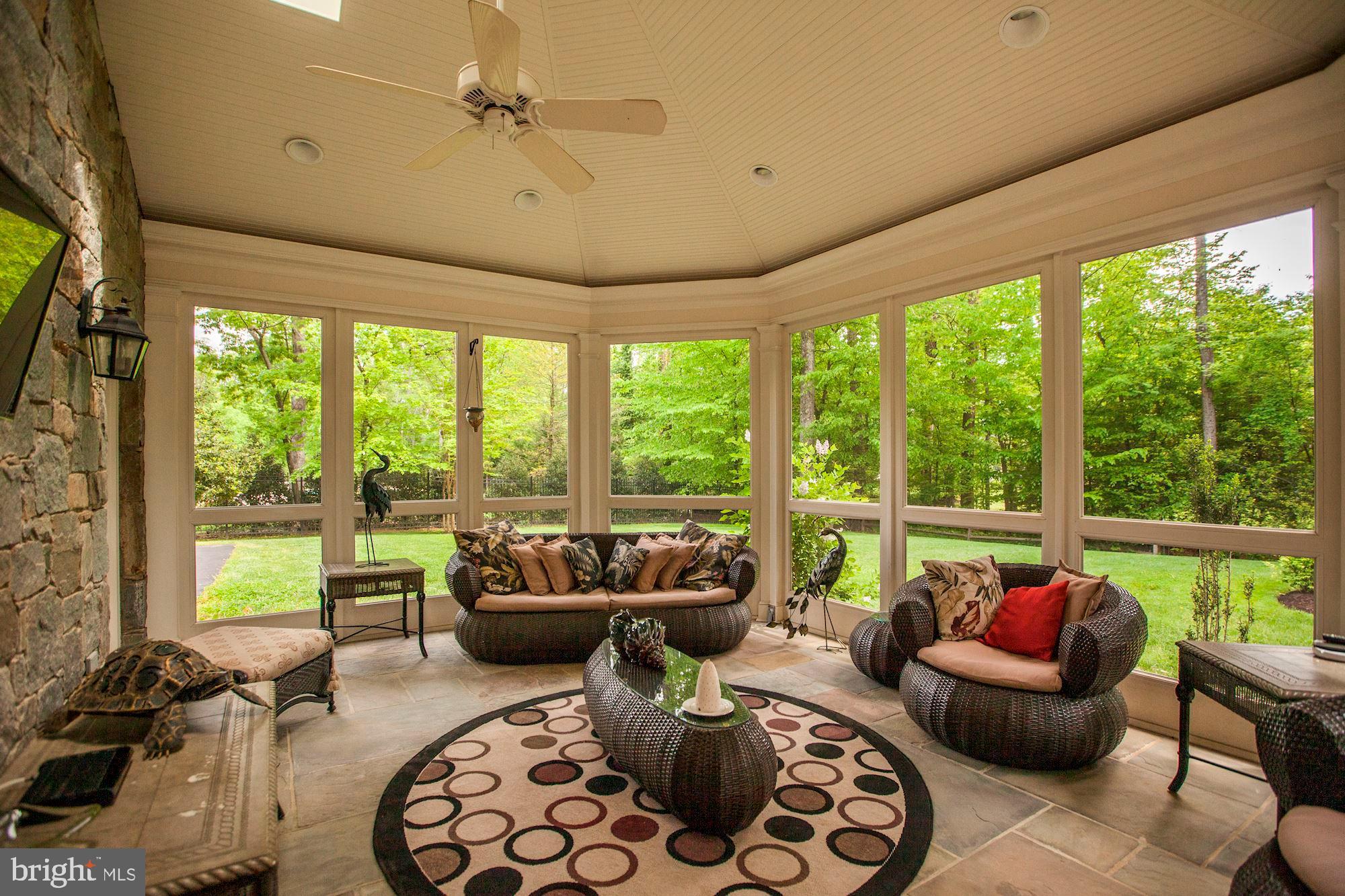 POTOMAC OUTSIDE - Residential