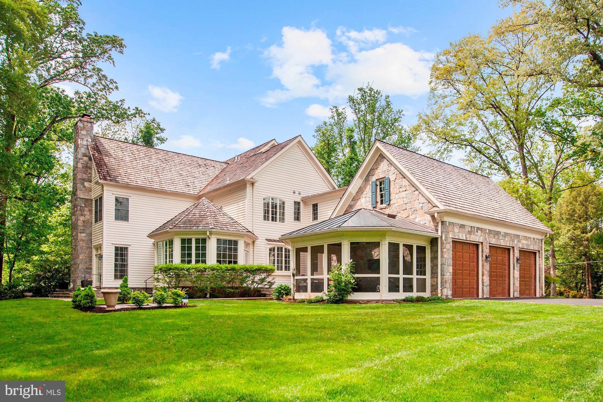 POTOMAC OUTSIDE - Residential