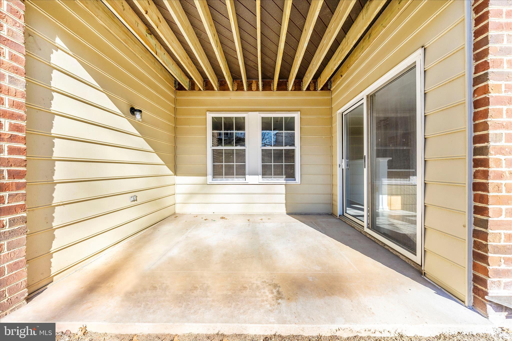 LAKETREE - Residential