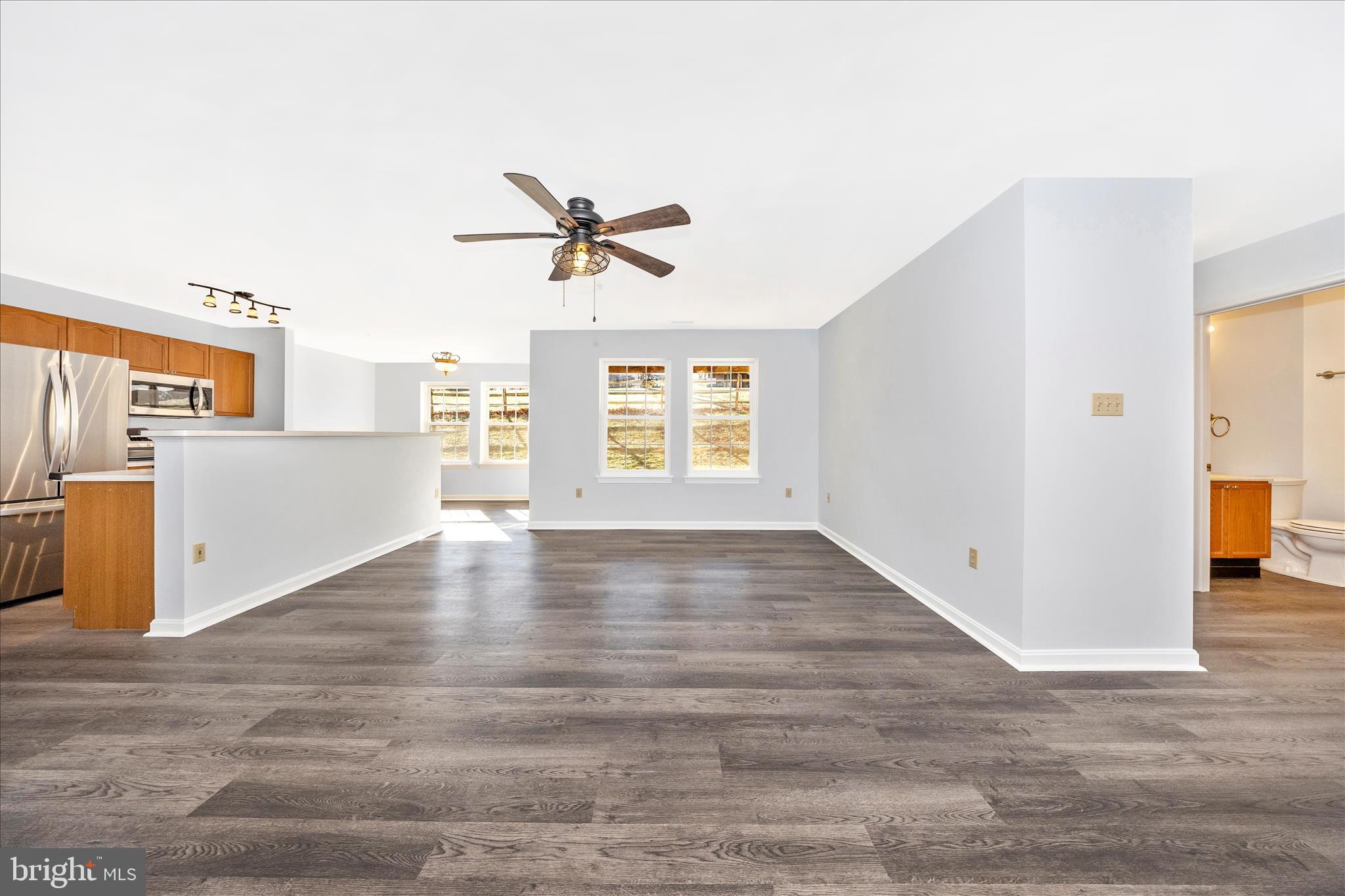 LAKETREE - Residential