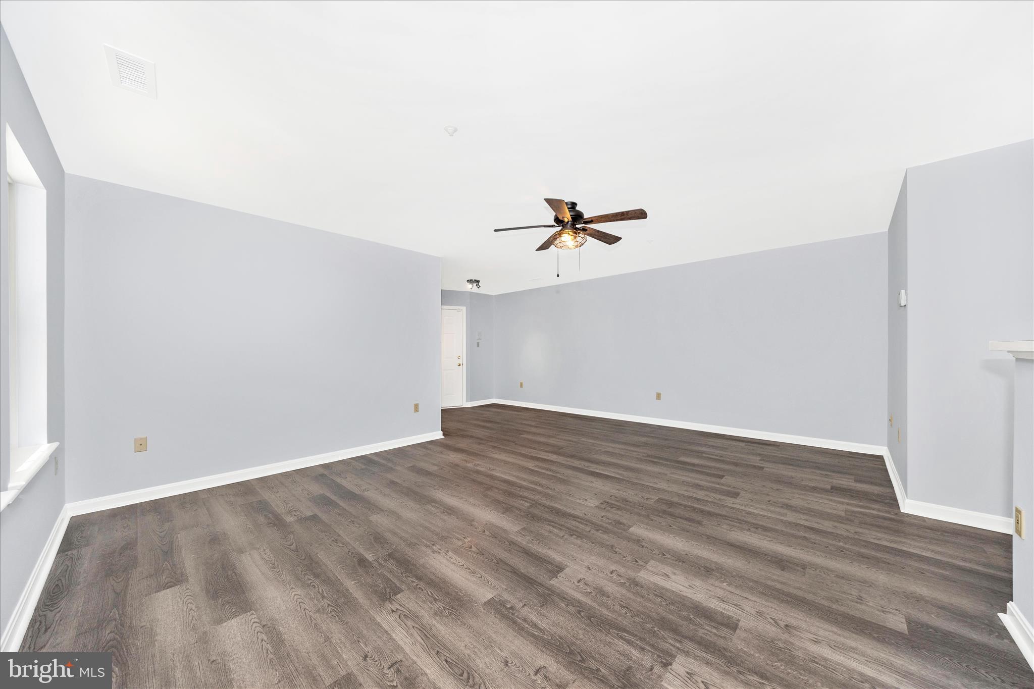 LAKETREE - Residential