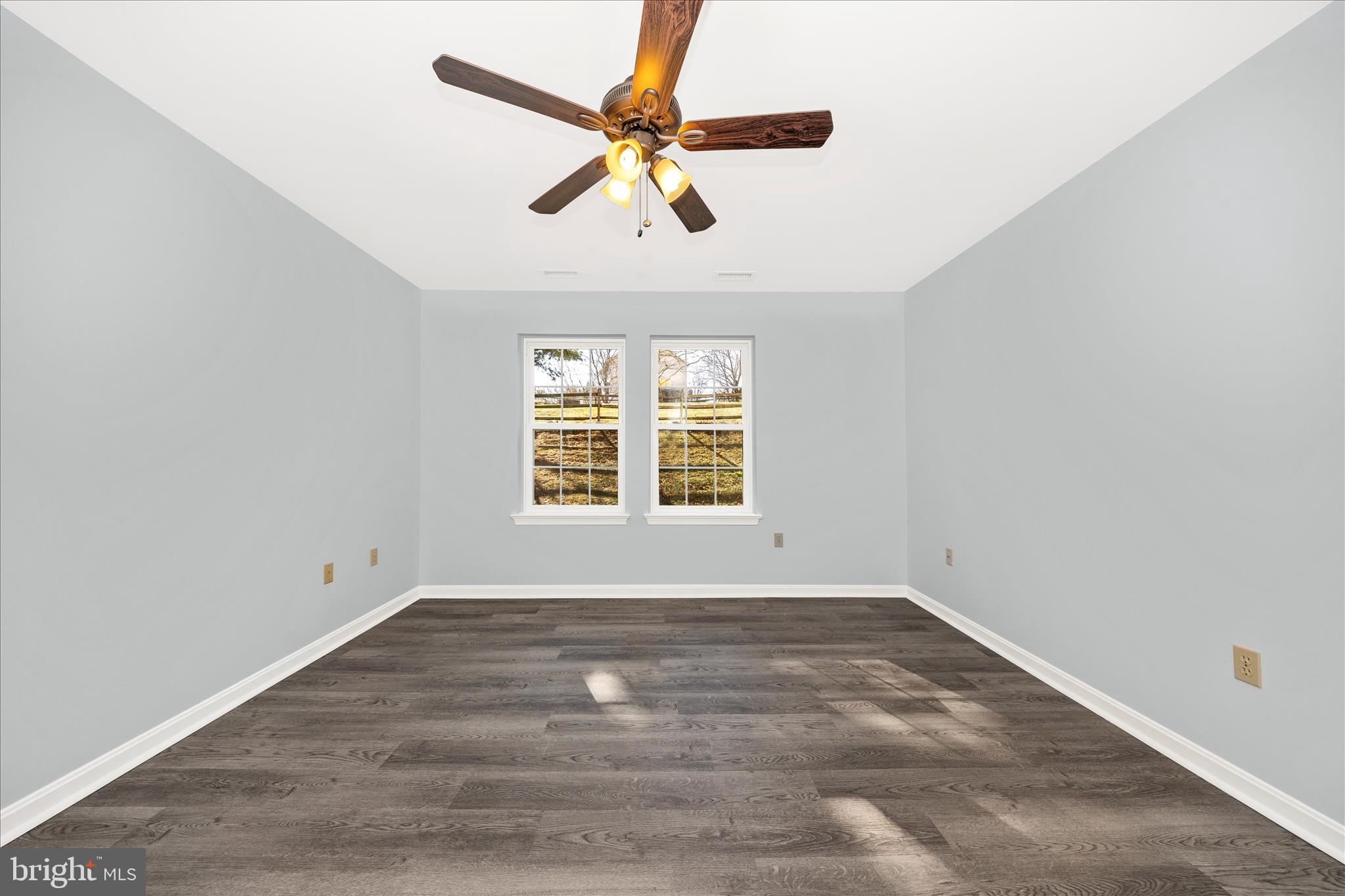 LAKETREE - Residential