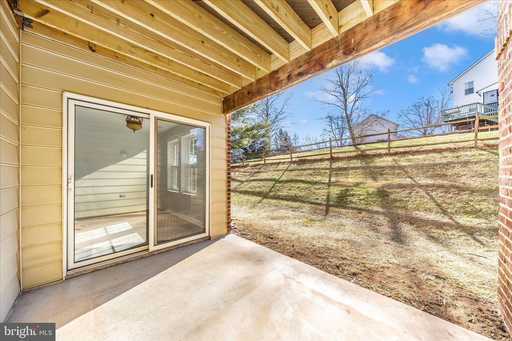 LAKETREE - Residential