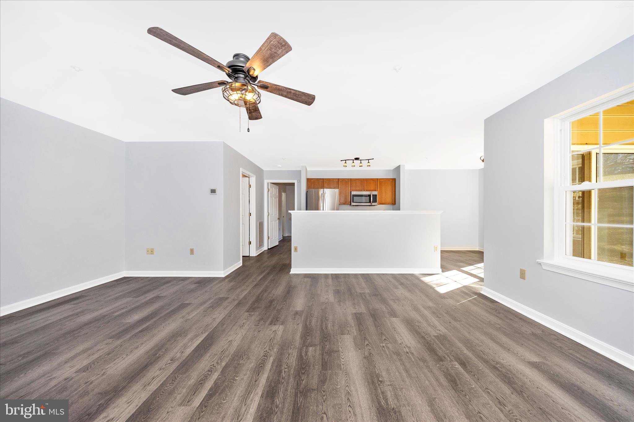 LAKETREE - Residential