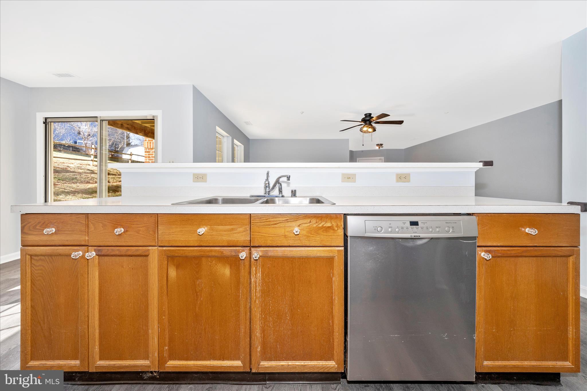 LAKETREE - Residential