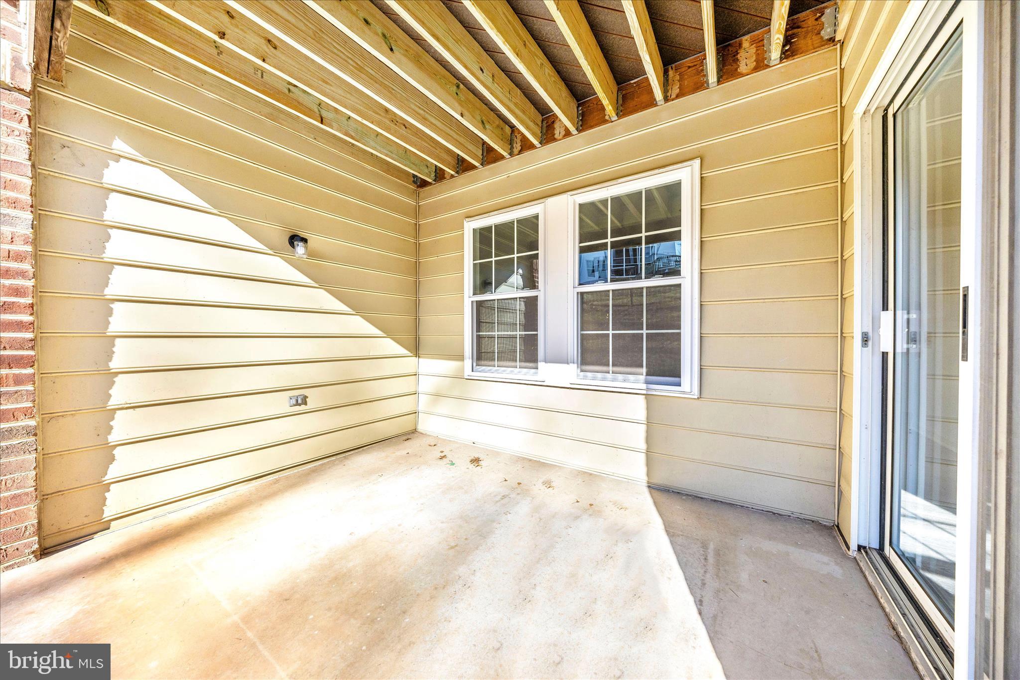 LAKETREE - Residential