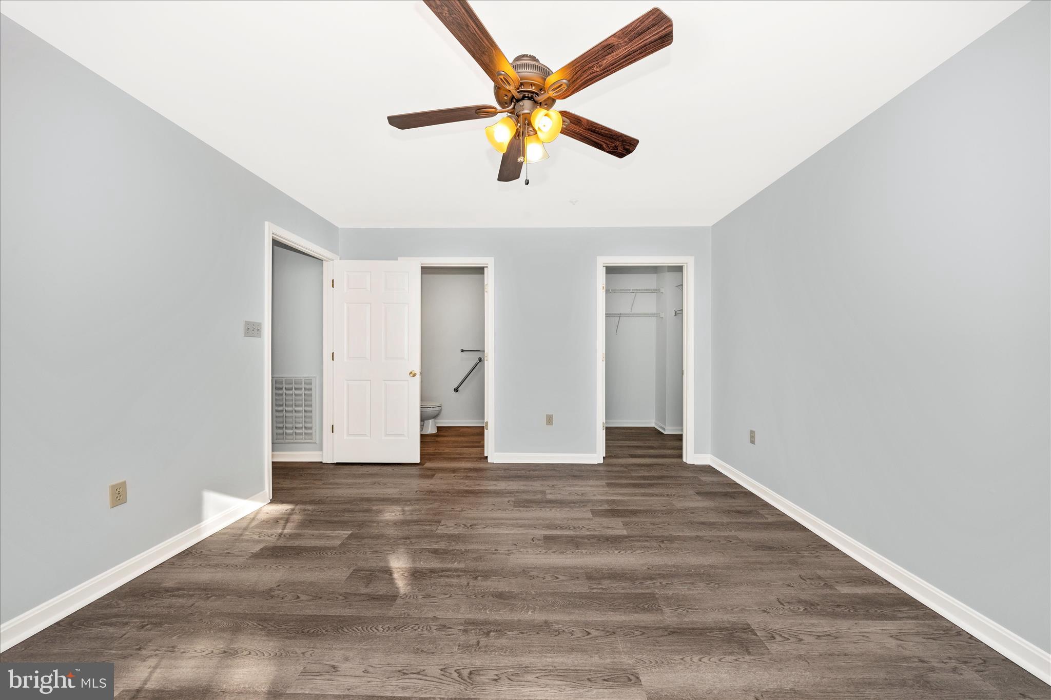 LAKETREE - Residential