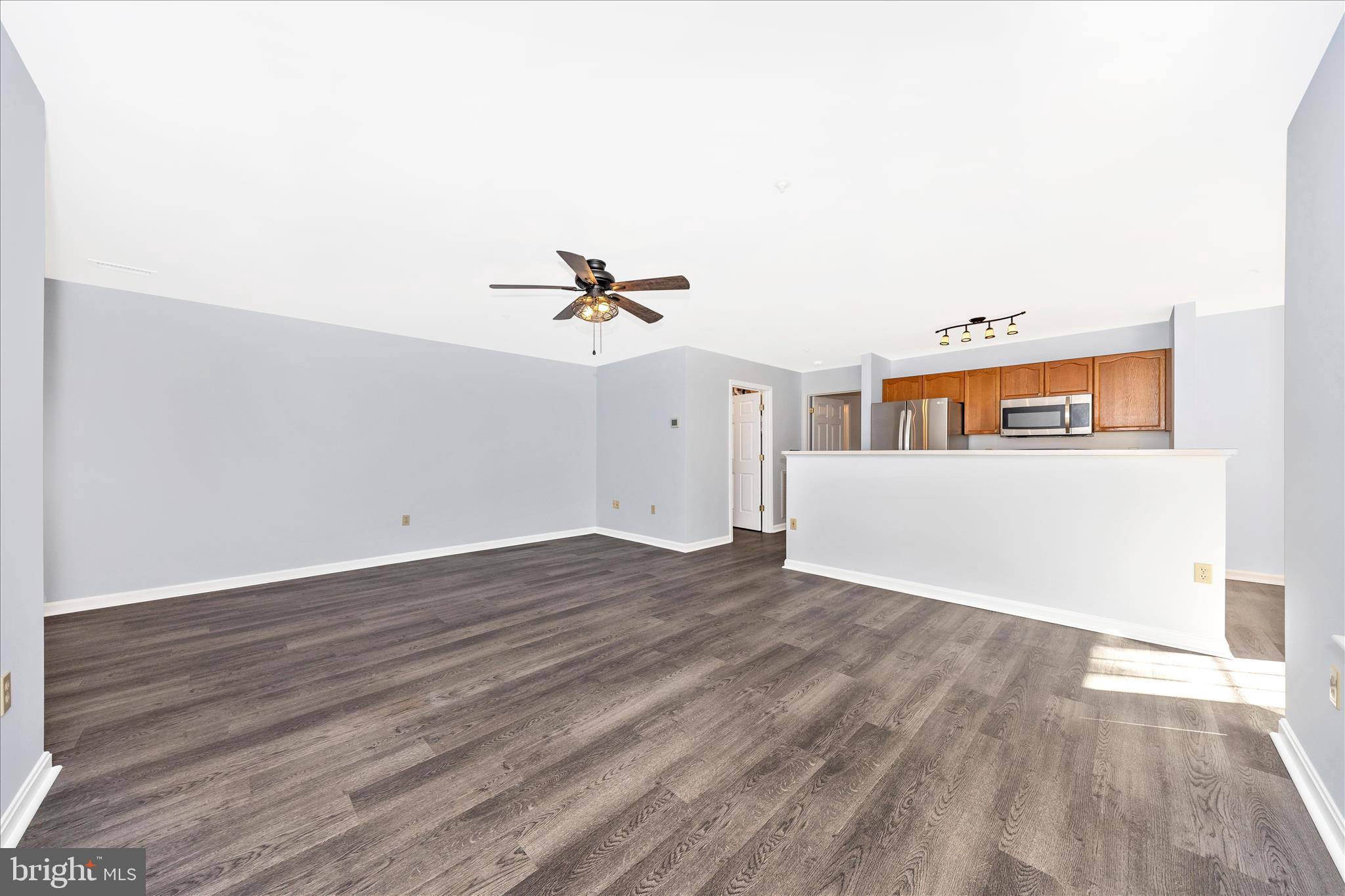 LAKETREE - Residential