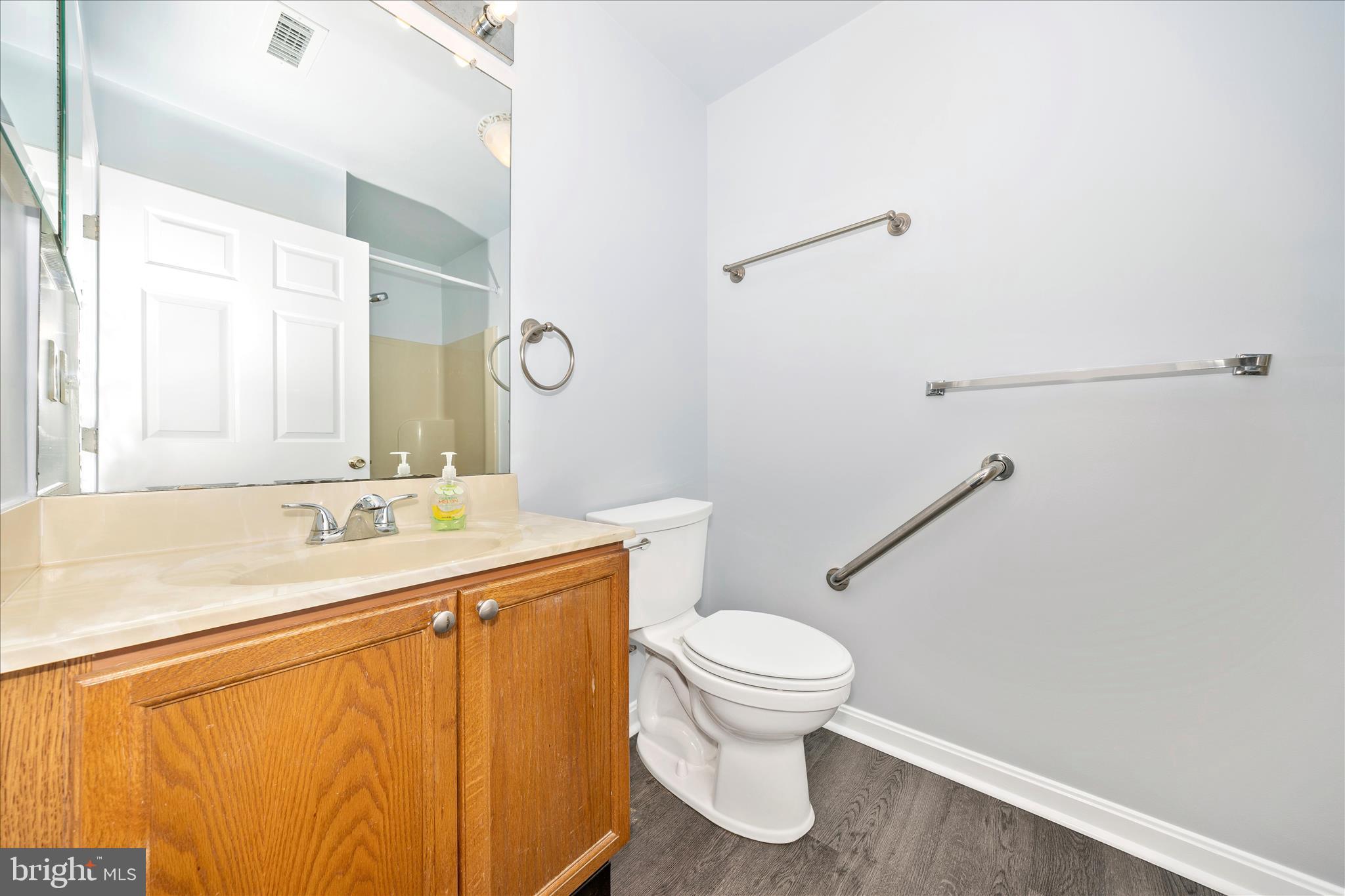 LAKETREE - Residential