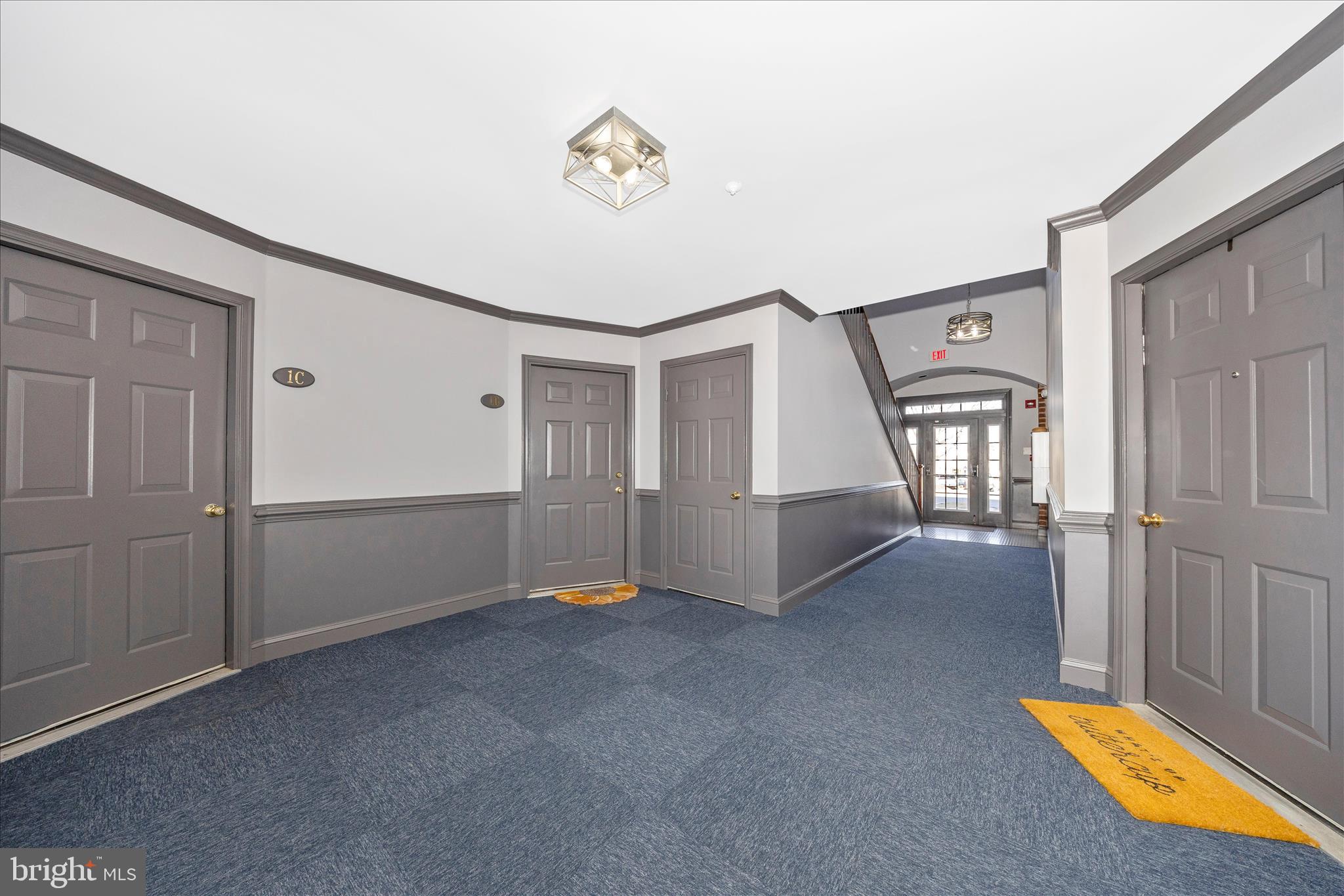 LAKETREE - Residential