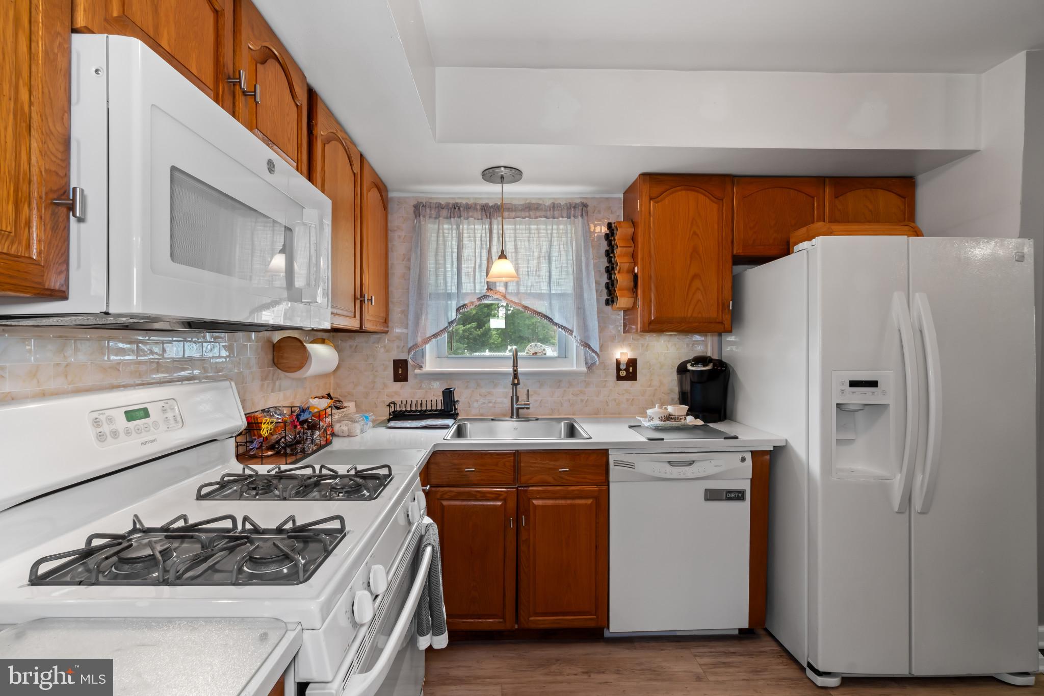 CARROLLWOOD - Residential