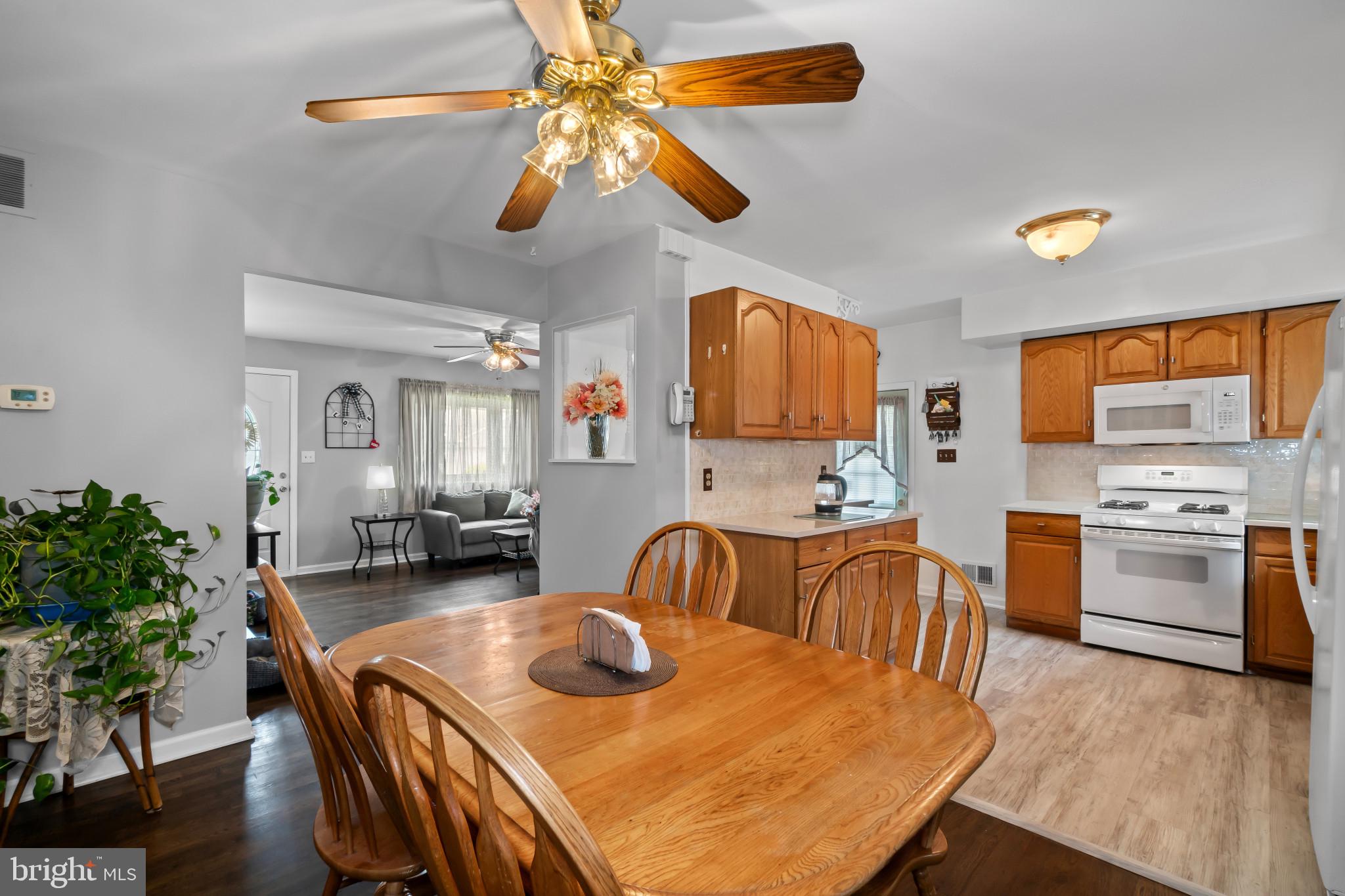 CARROLLWOOD - Residential