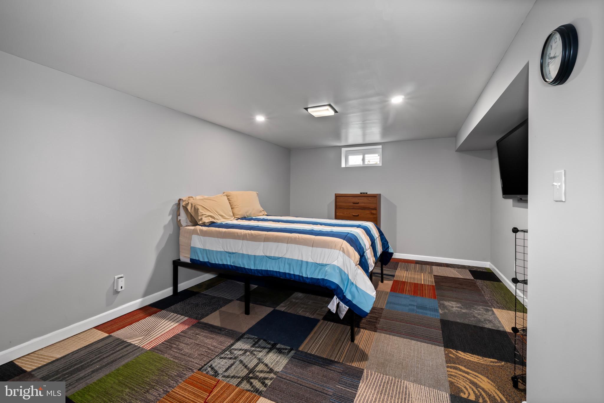 CARROLLWOOD - Residential