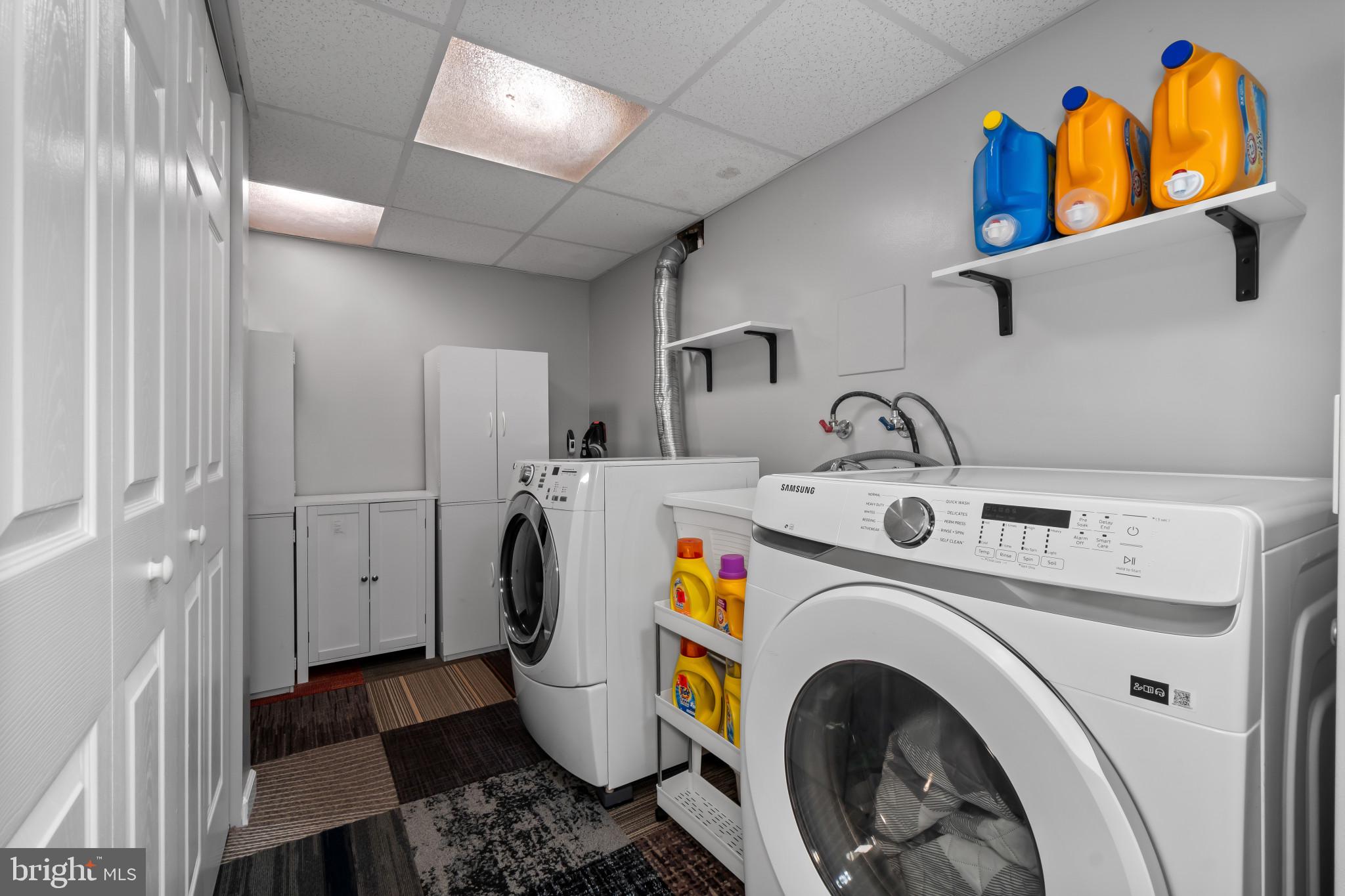 CARROLLWOOD - Residential