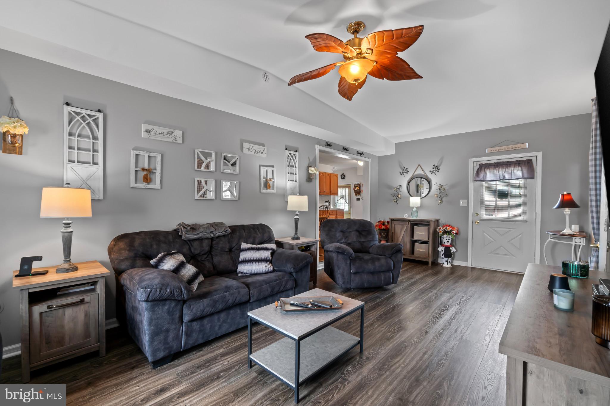 CARROLLWOOD - Residential