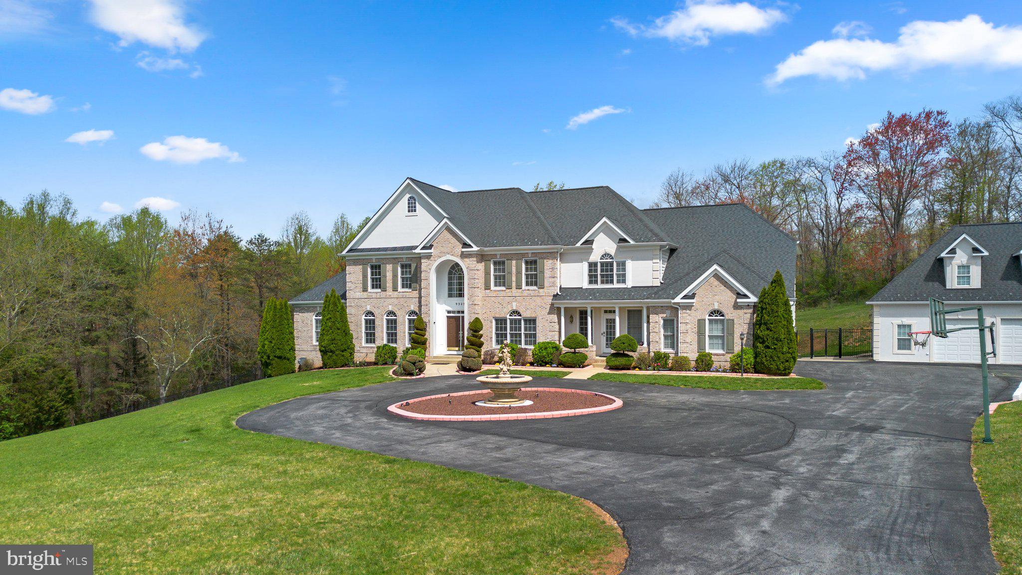 SENECA SPRINGS - Residential