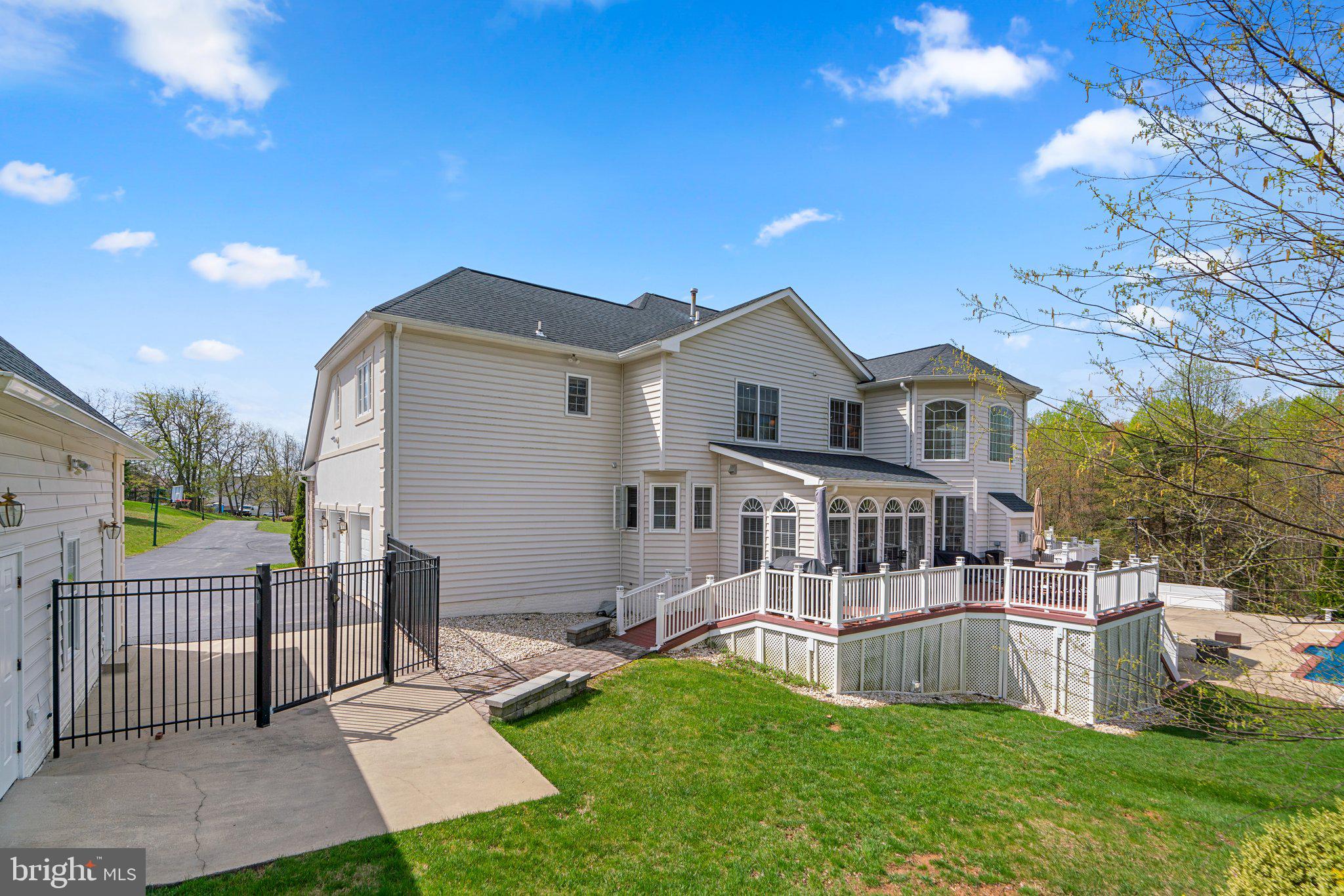 SENECA SPRINGS - Residential