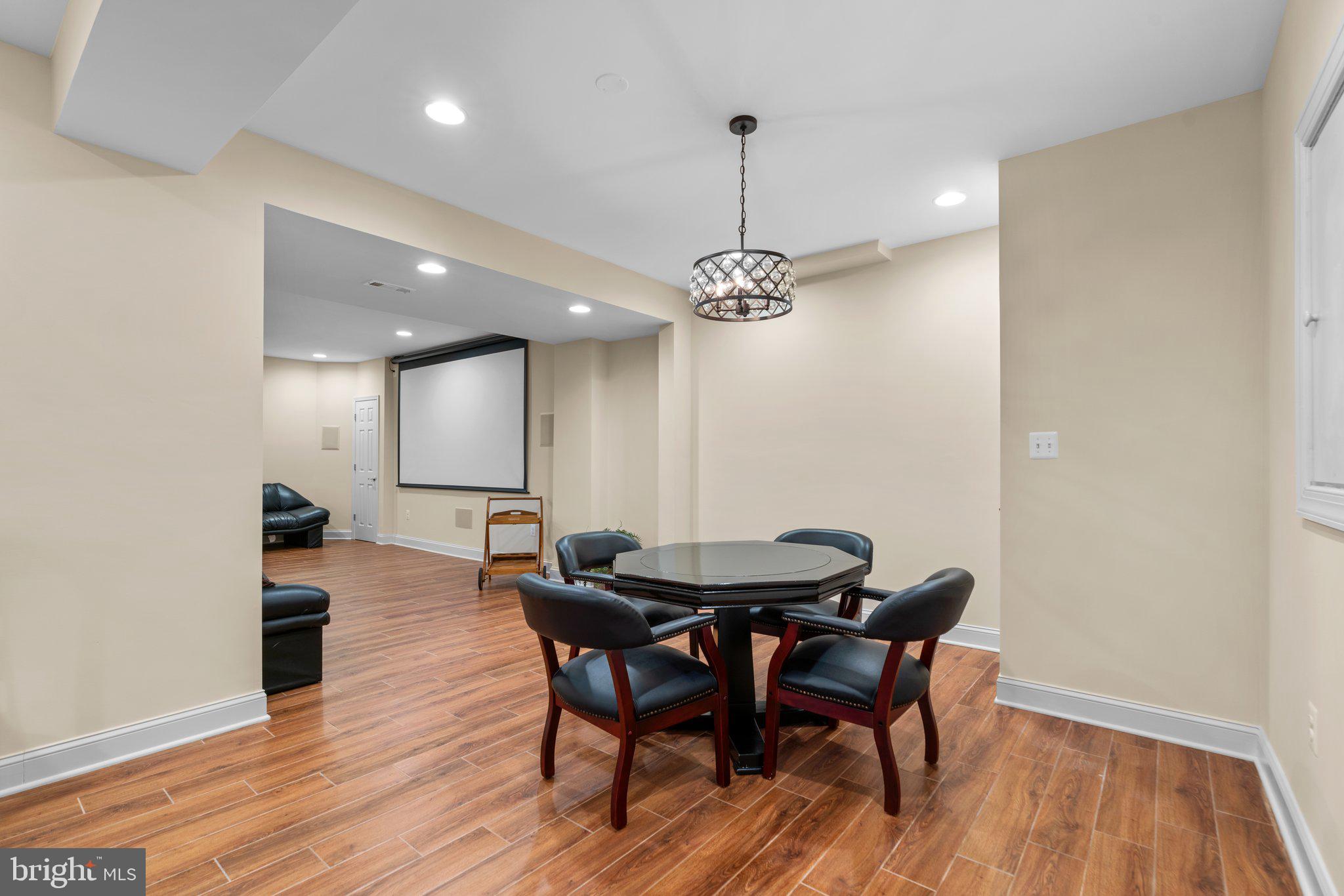 SENECA SPRINGS - Residential