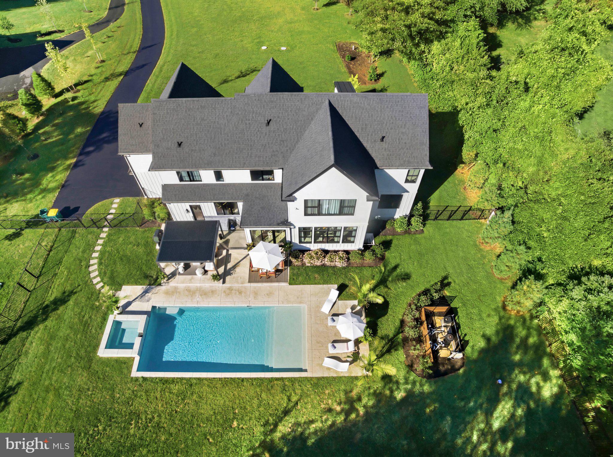 1337 VALLEY ROAD