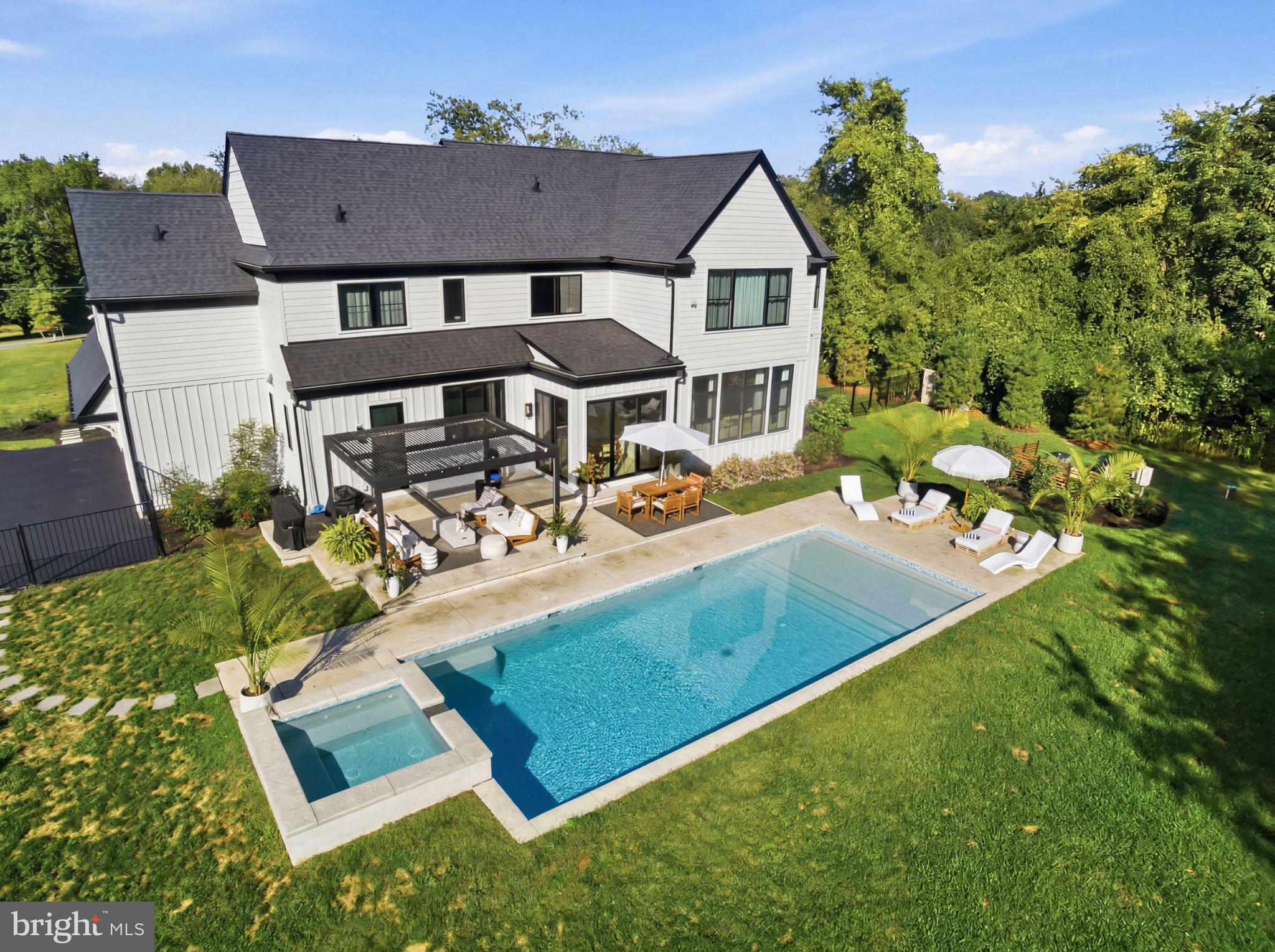 1337 VALLEY ROAD