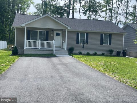 94 OAK LANE COLONIAL BEACH VA 22443