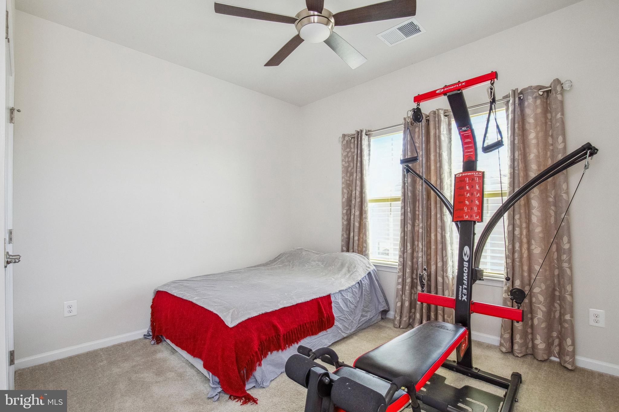 BRADLEY SQUARE - Residential